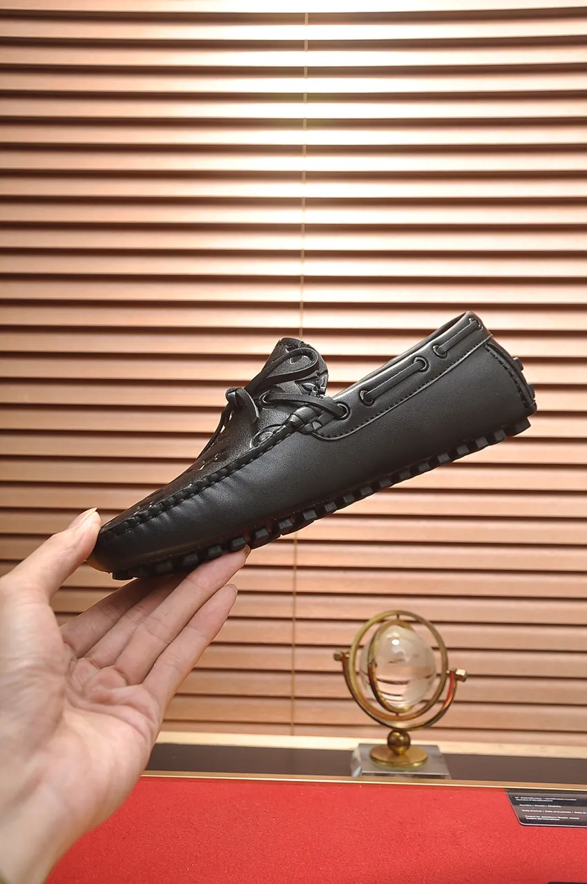 Men's men's shoes 💰420💶 [LV Doudou shoes] (water-dyed cowhide lining) new model is on the market, available on the official website. The new Doudou shoes are processed into single-color materials, and the uppers are made of imported cowhide material. The body of the shoe is fully hemmed with mark thread, and is lined with imported original cowhide leather. The elegant shoe shape is super suitable for all-matching, and the size is 38-44.